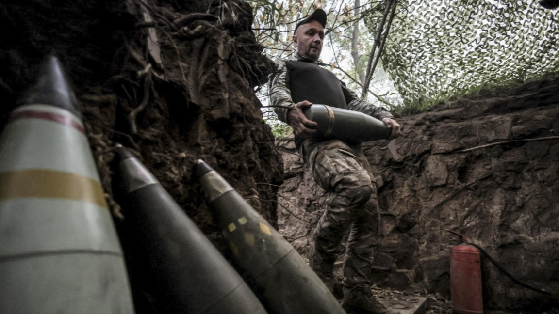 Украинските войски са се изтеглили от източния град Сиверск