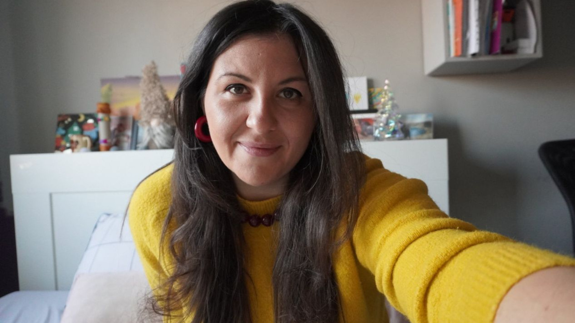 Between two worlds: how Denitsa Ürge bui...