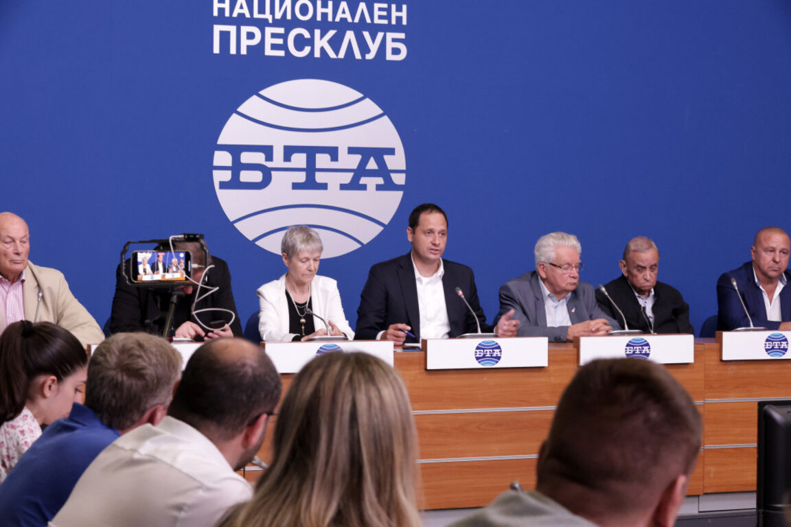 Политици, общественици, журналисти и спортисти обявяват инициатива за запазване на националния празник 3 март - Ден на освобождението на България от османско иго, 4 септември 2023 г.