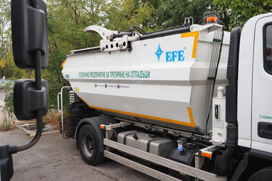 Кметът на "Люлин" представя кризисната схема за сметосъбиране