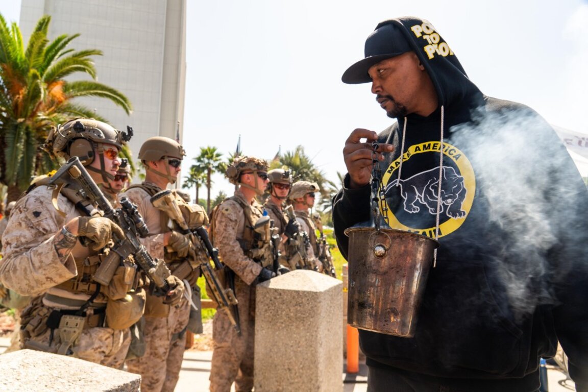 Ударита на САЩ идват в момент, когато Израел провежда кампанията си в Иран от 13 юни, насочена към ядрени, военни и енергийни съоръжения, което подтиква Иран да изстреля ответни вълни от ракети и дронове срещу Израел.