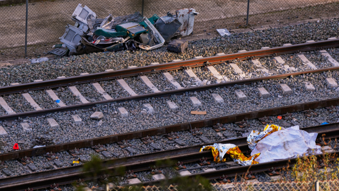 Броят жертвите на влаковата катастрофа в...