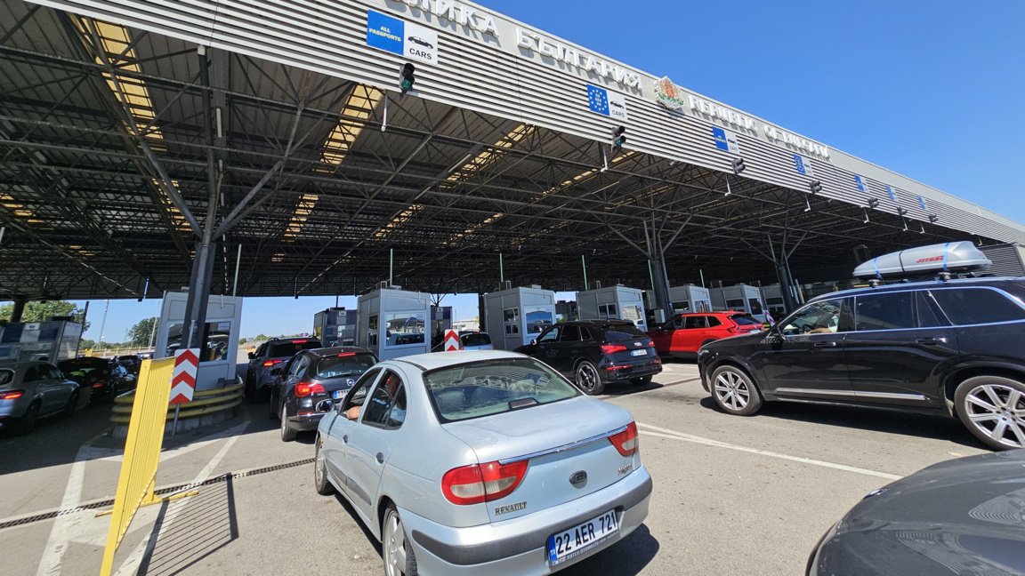 Frontiera cu Turcia, sub presiune: Aglom...