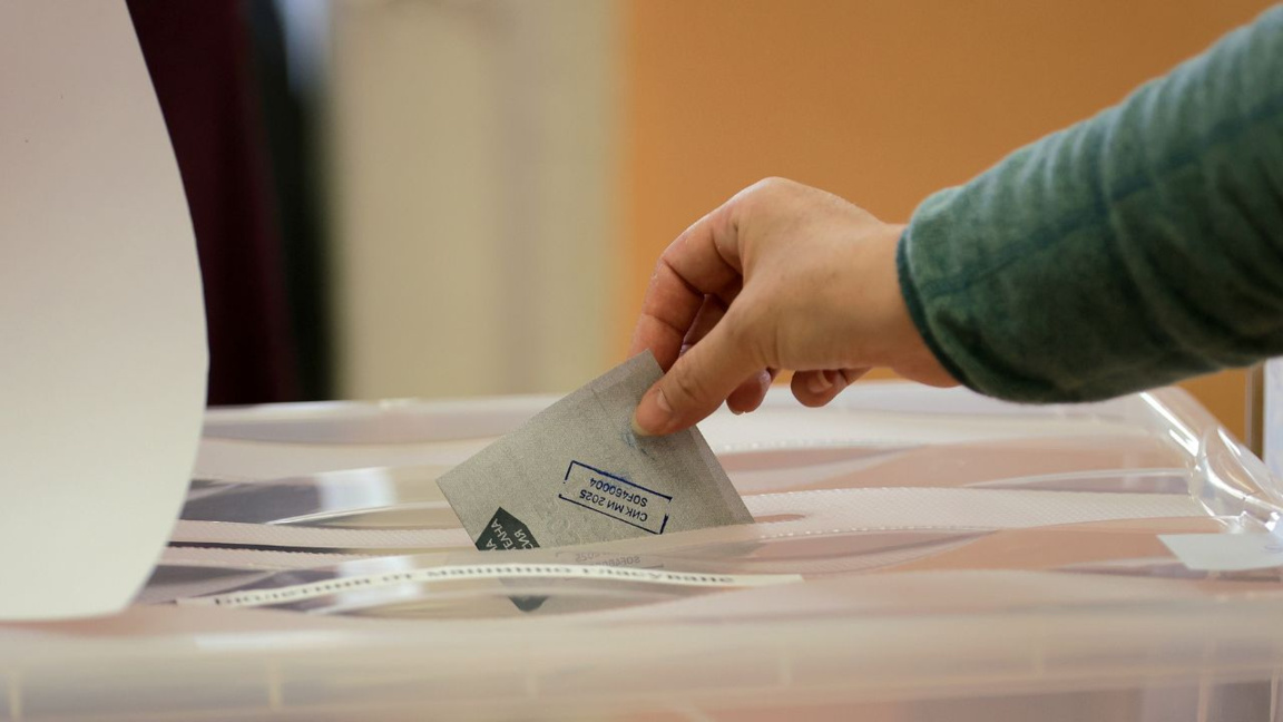 Дежавю: По-малко секции и повече препятствия за вота на българите зад граница 