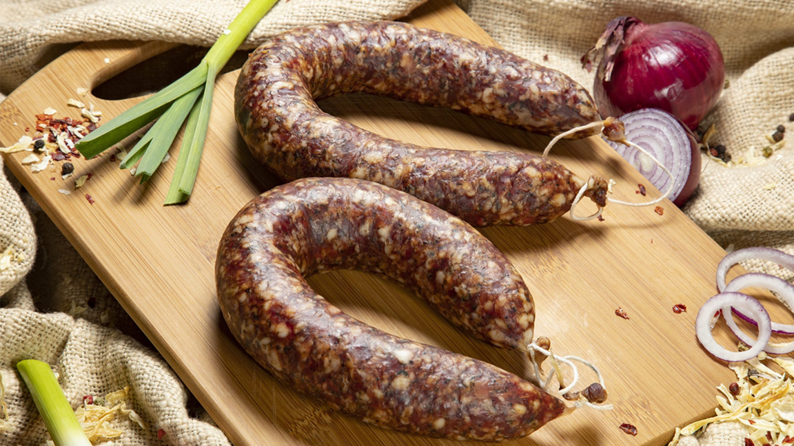 Suxhuk, meze dhe muzikë popullore – push...