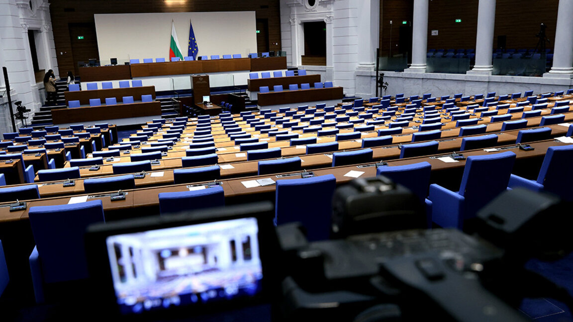 НС гласува промените в НК, криминализиращи разпространението на лична информация