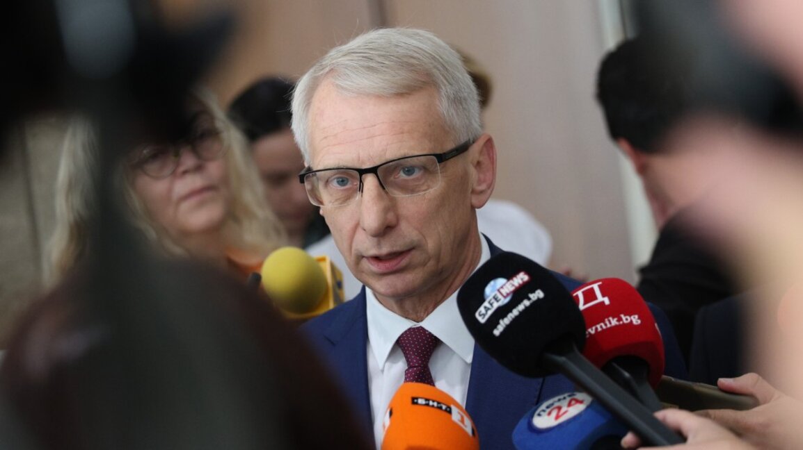 Николай Денков