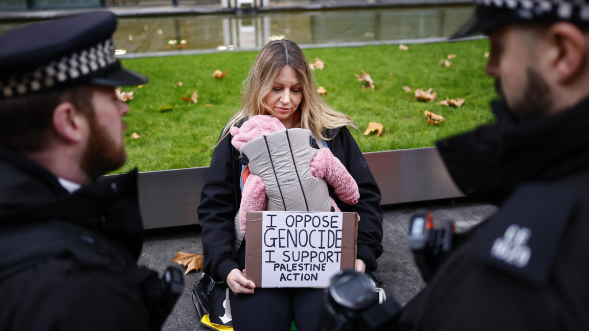 Затворници, свързани с "Палестинско действие", бяха откарани в болница