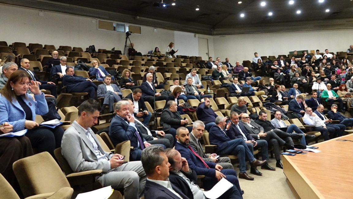 Предстои извънредно заседание на Варненския общински съвет