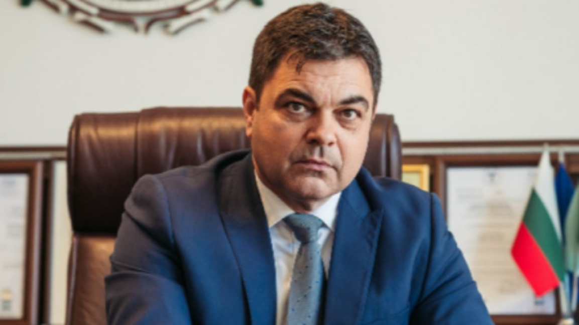 Иво Димов: Най-потърпевши от удължителни...