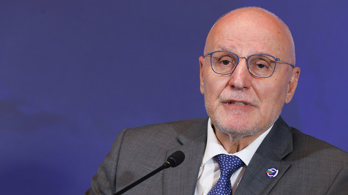 Управителят на БНБ: Еврото не е самостоя...