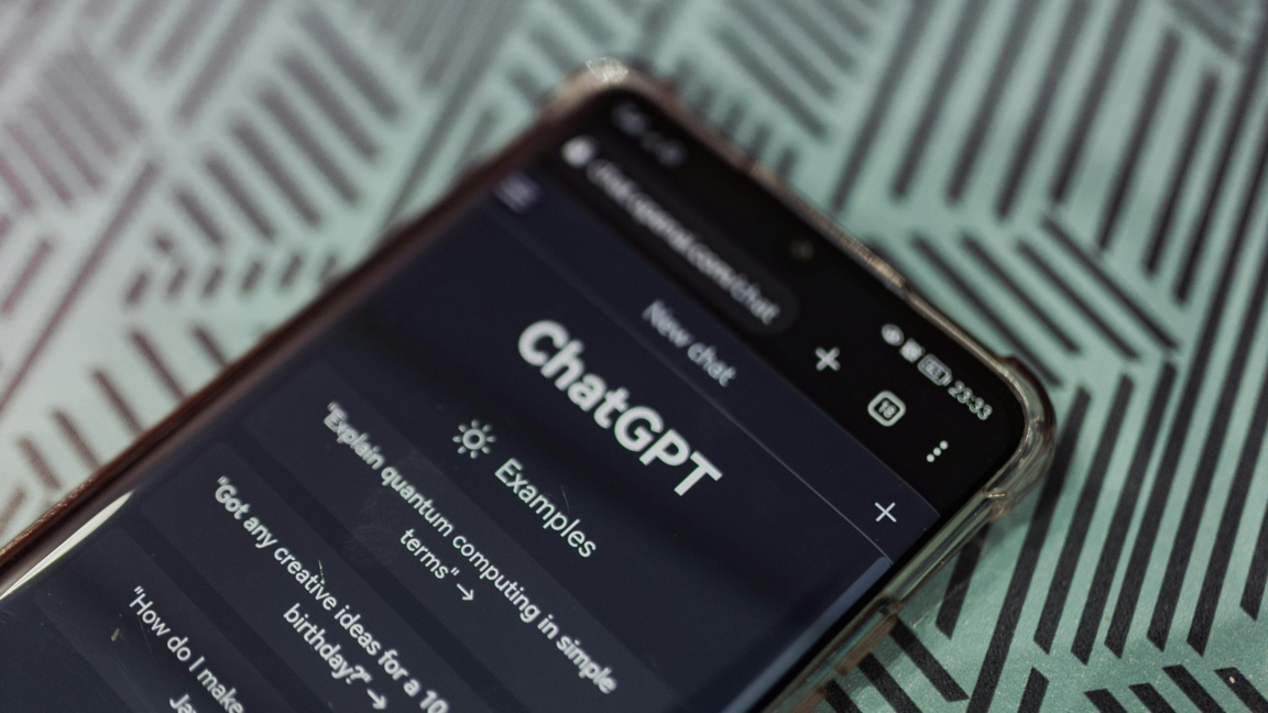 Как ИИ се използва активно за дезинформа...