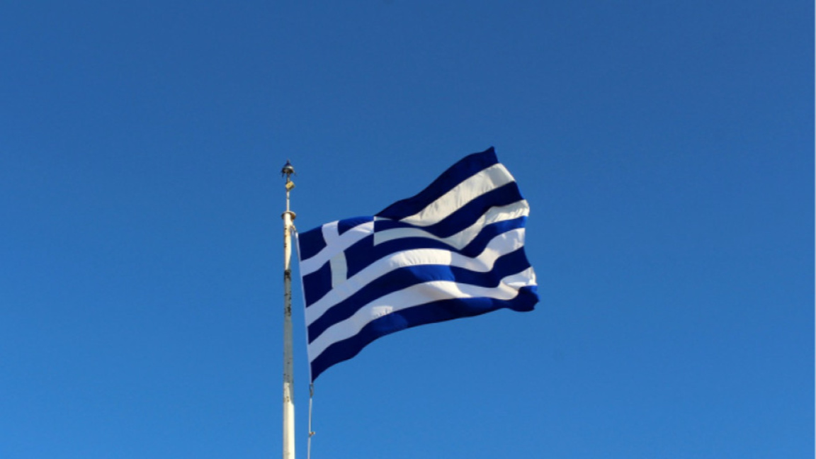 Въвеждат данъчни облекчения за младежите в Гърция