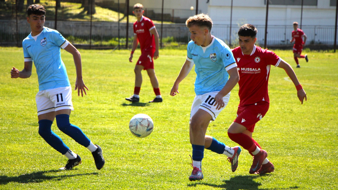 Арда U17 обърна ЦСКА и се доближи до вър...
