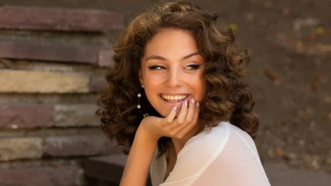 Александра Свиленова: "Влюбеният дирижаб...