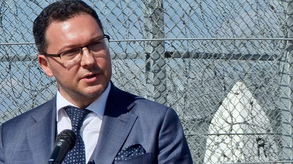 Даниел Митов