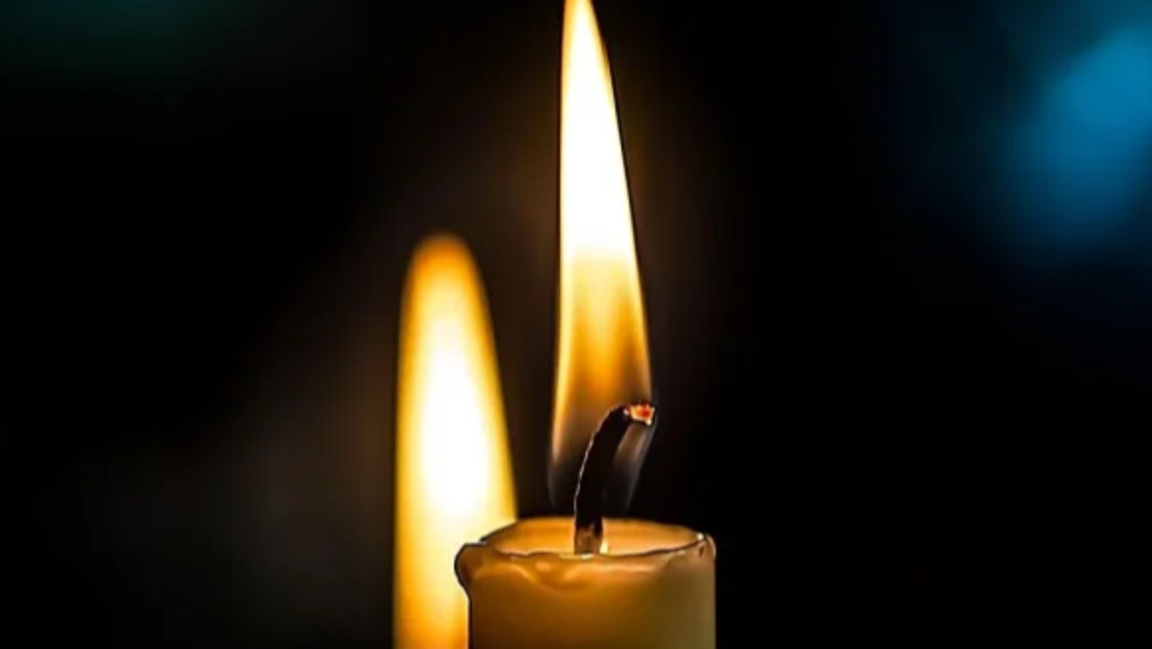 Почина писателят Петър Велчев...