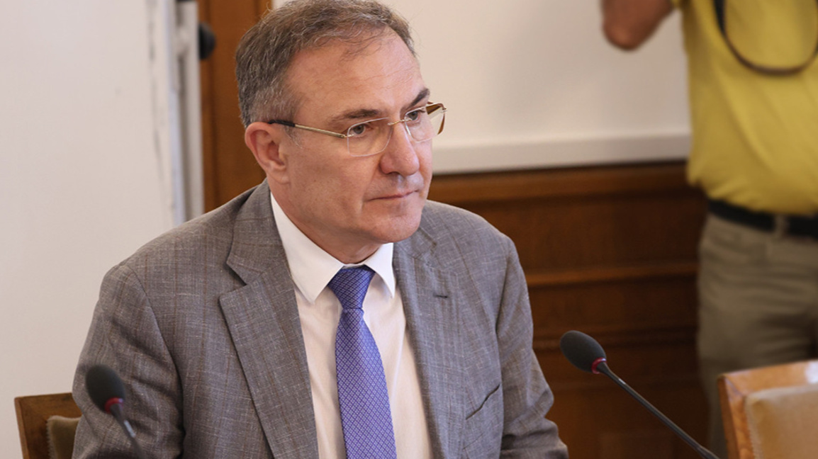 Борислав Гуцанов