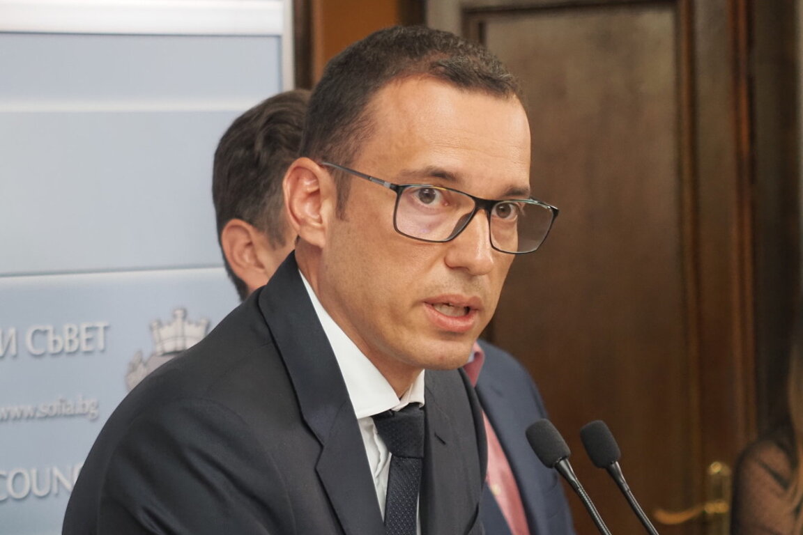 Столичният кмет Васил Терзиев.