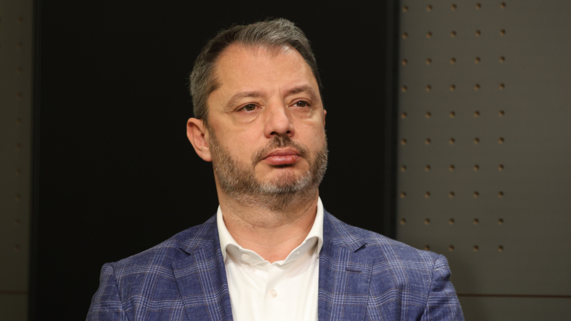 Делян Добрев