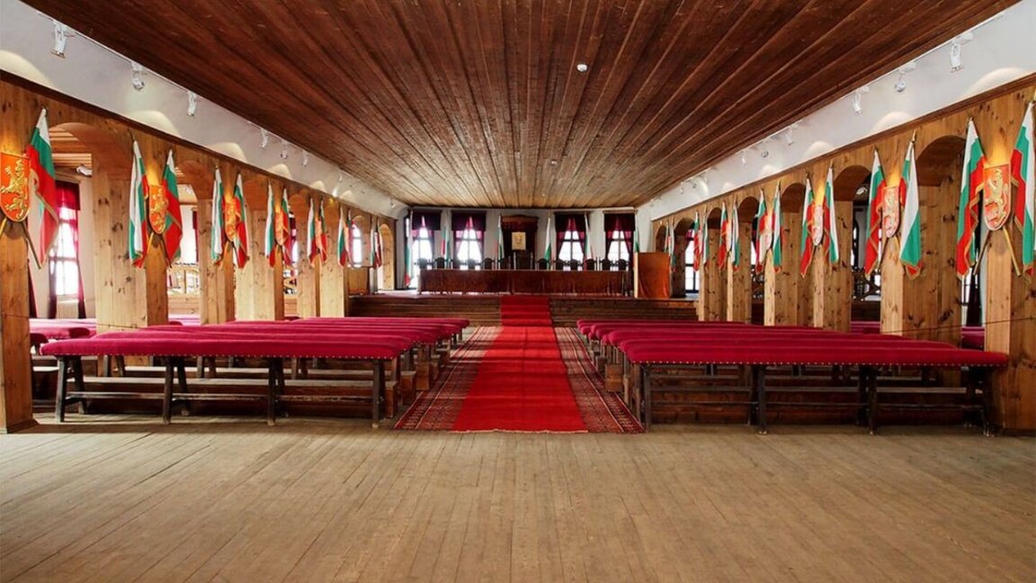 Attending the Plenary: The dedication and patriotism of the first MPs