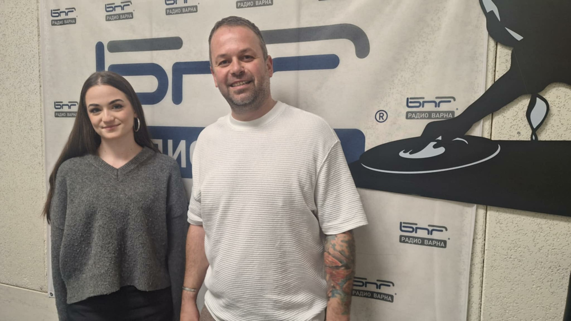 Художниците от НУИ "Добри Христов" с год...