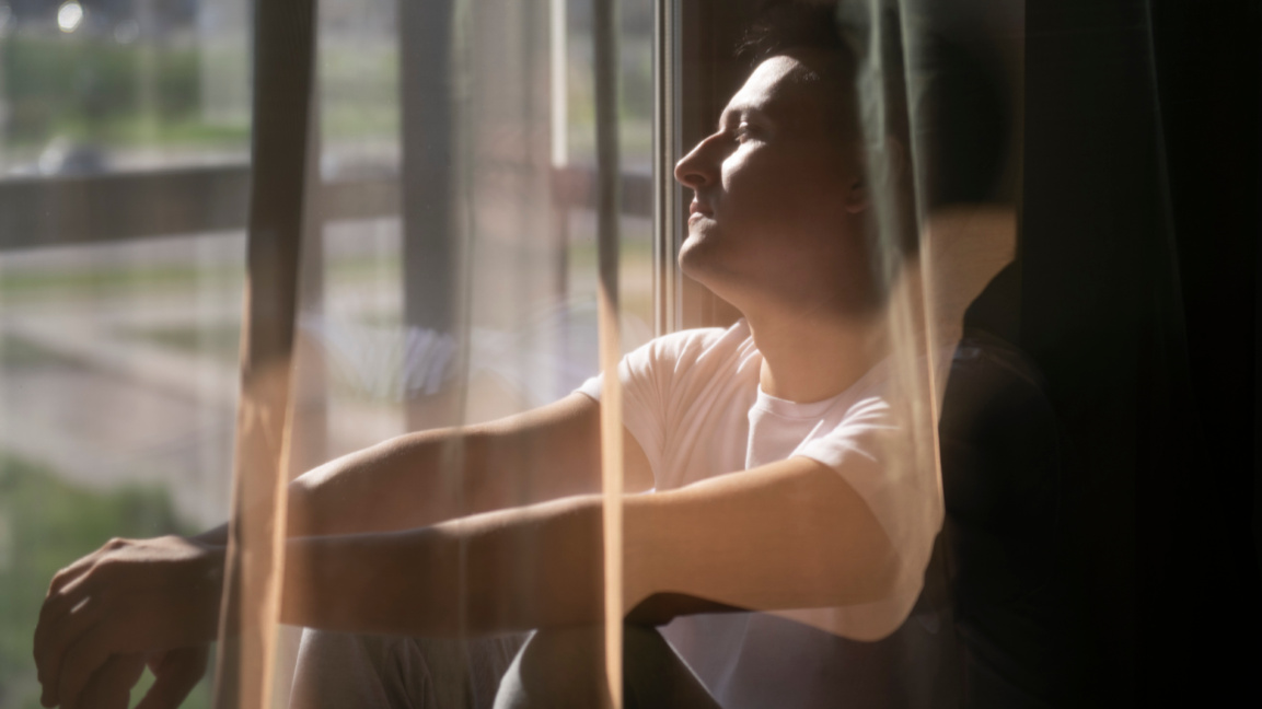 Одиноких молодых болгар становится все б...