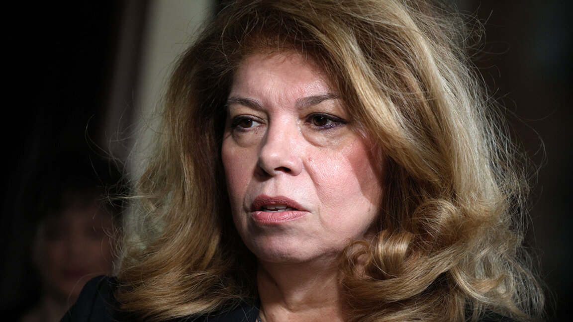 Илияна Йотова