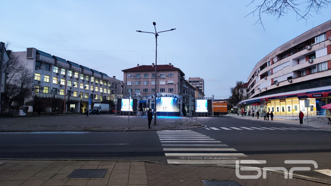 пл. Освобождение