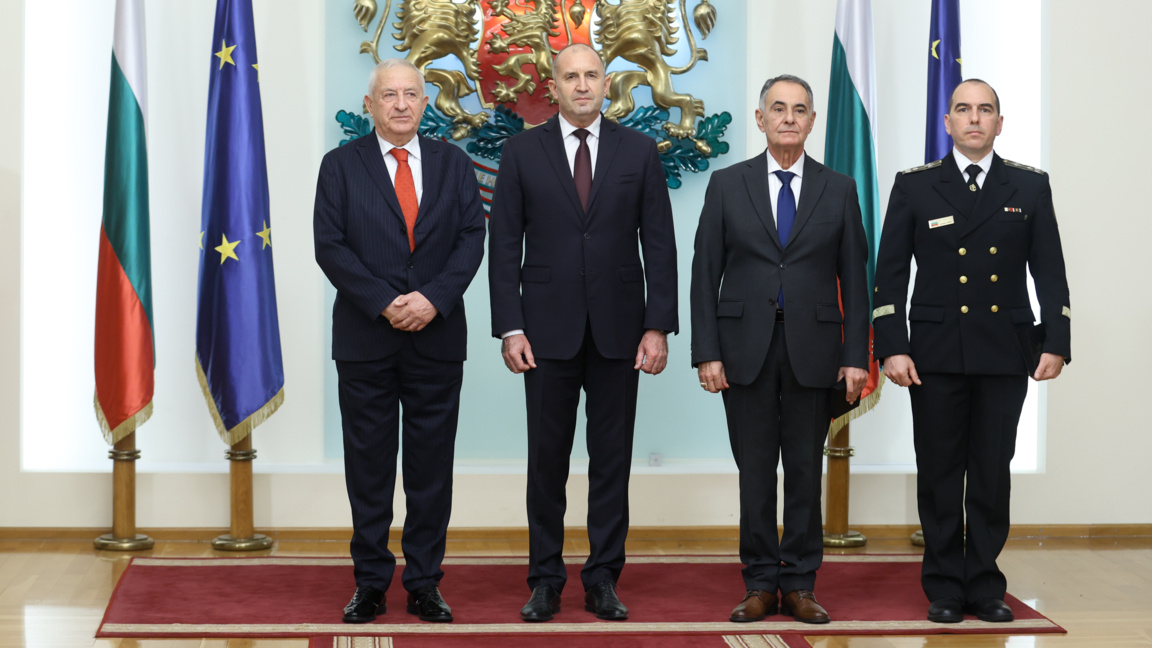 Румен Радев: Корабната служба изисква качества, подготовка и отдаденост