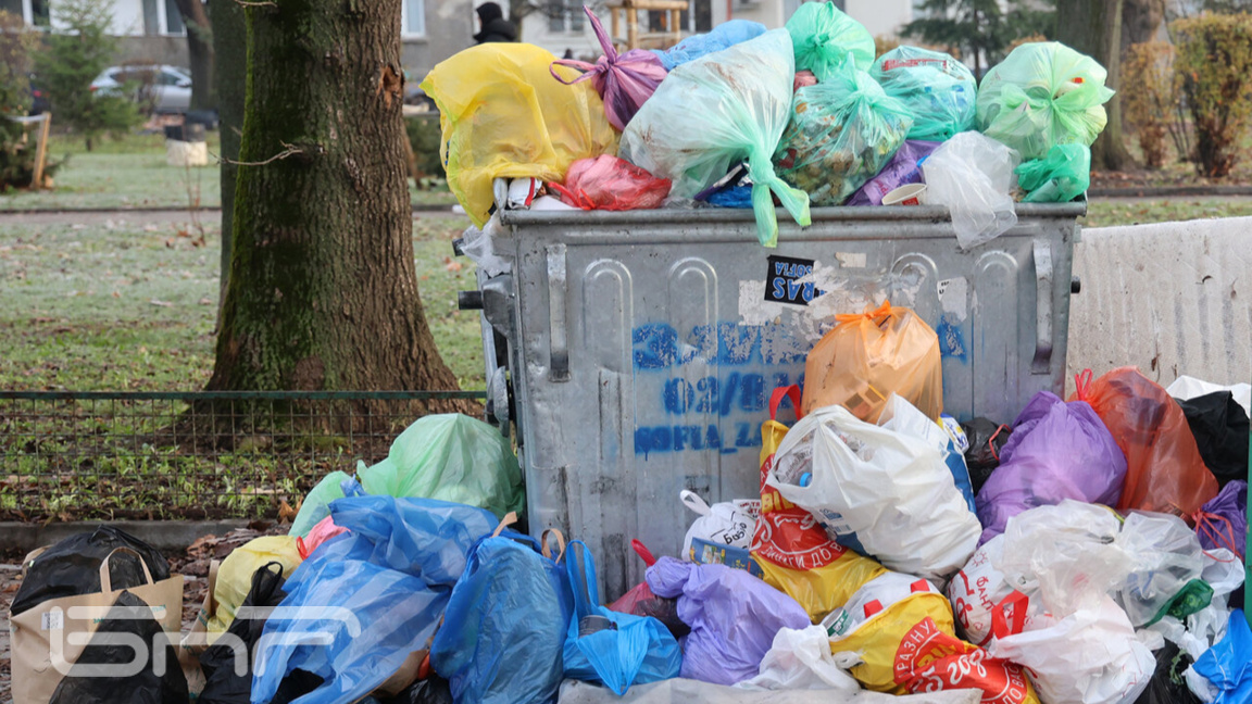 Сметосъбирането в София: Борба с мафията или непрозрачни процедури и хаос?
