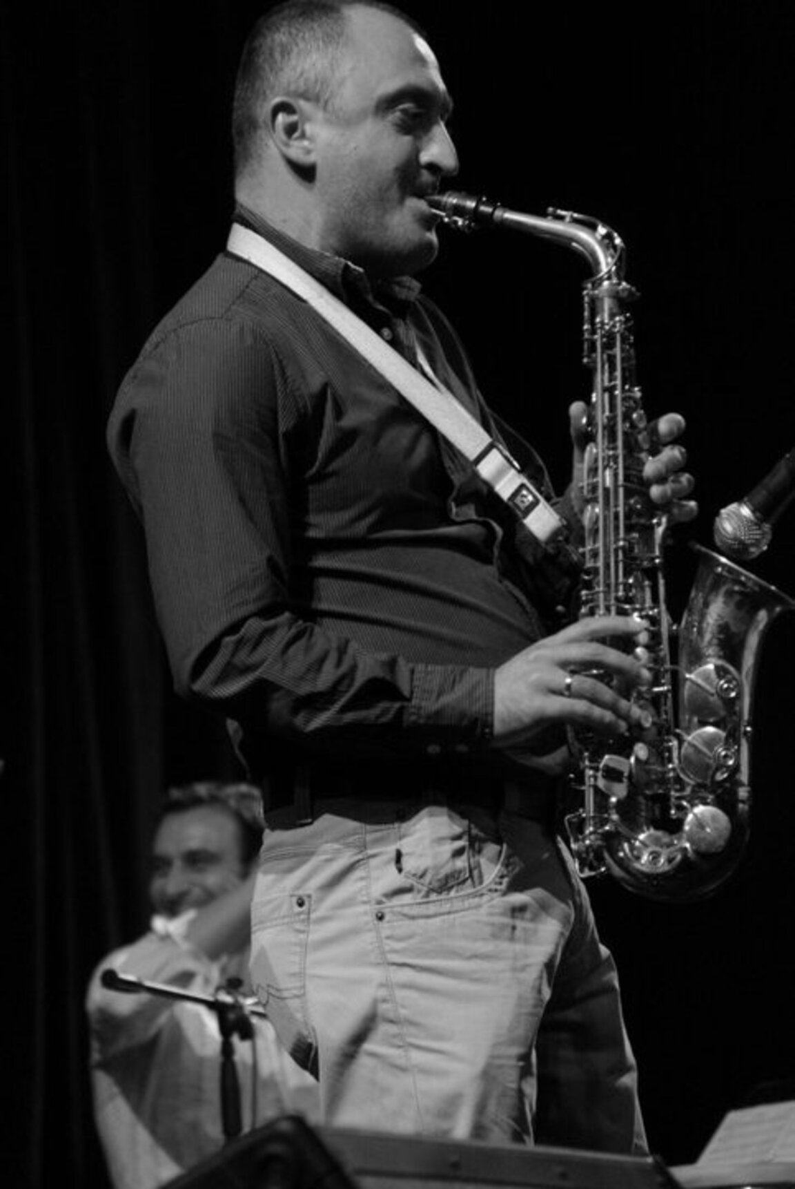 Напусна ни Борис Петров