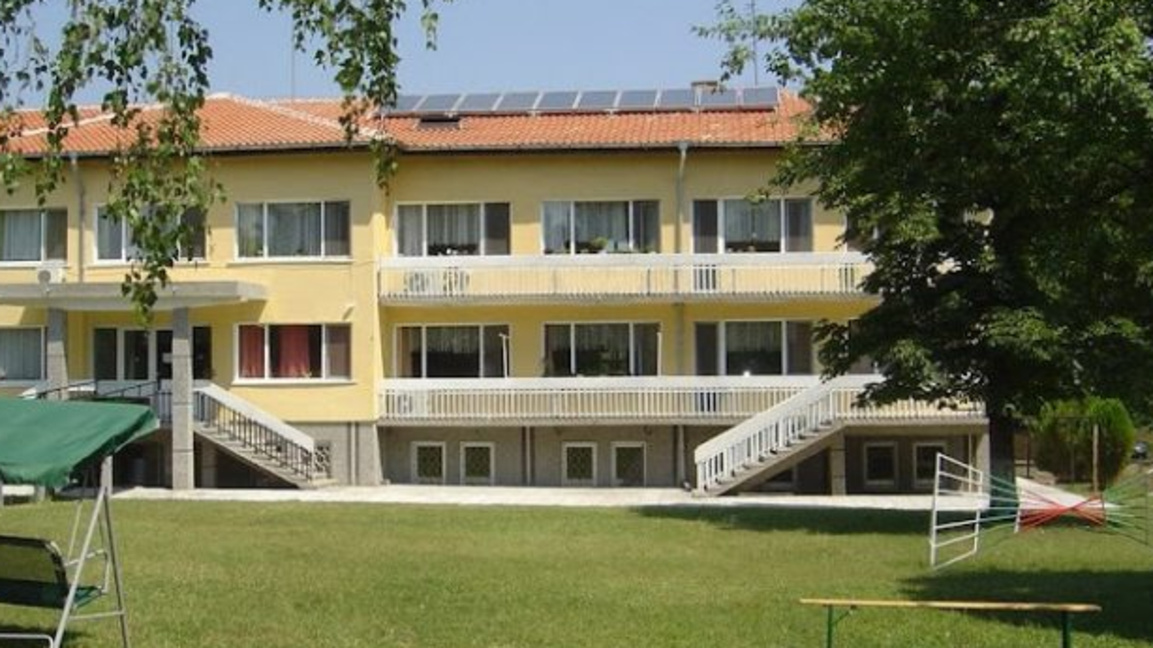 Закритият дом в село Михалци