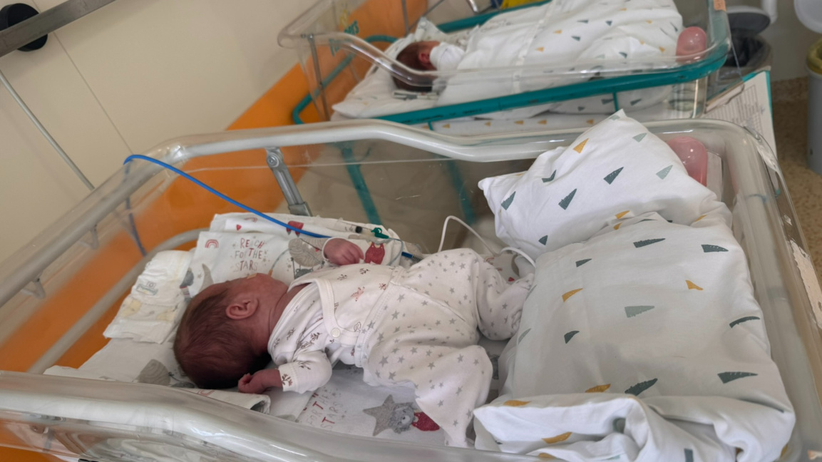 Денят на родилната помощ: Бабинден е!