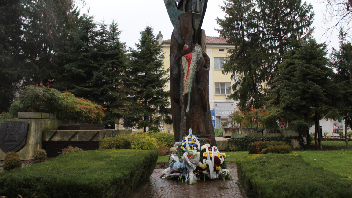 Пловдив се поклони пред жертвите на комунистическия режим