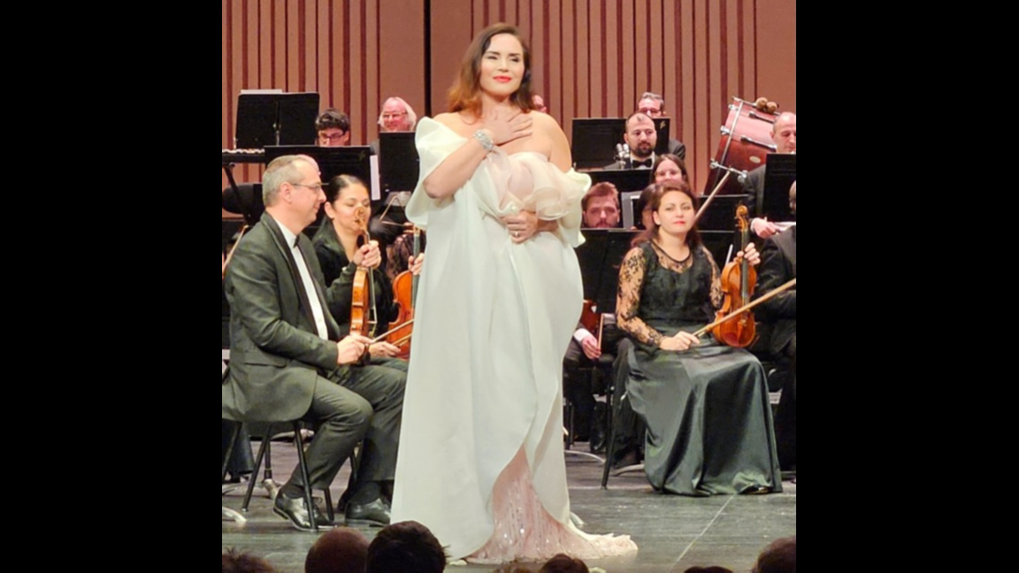 Соня Йончева и Софийската филхармония - концерт в Париж