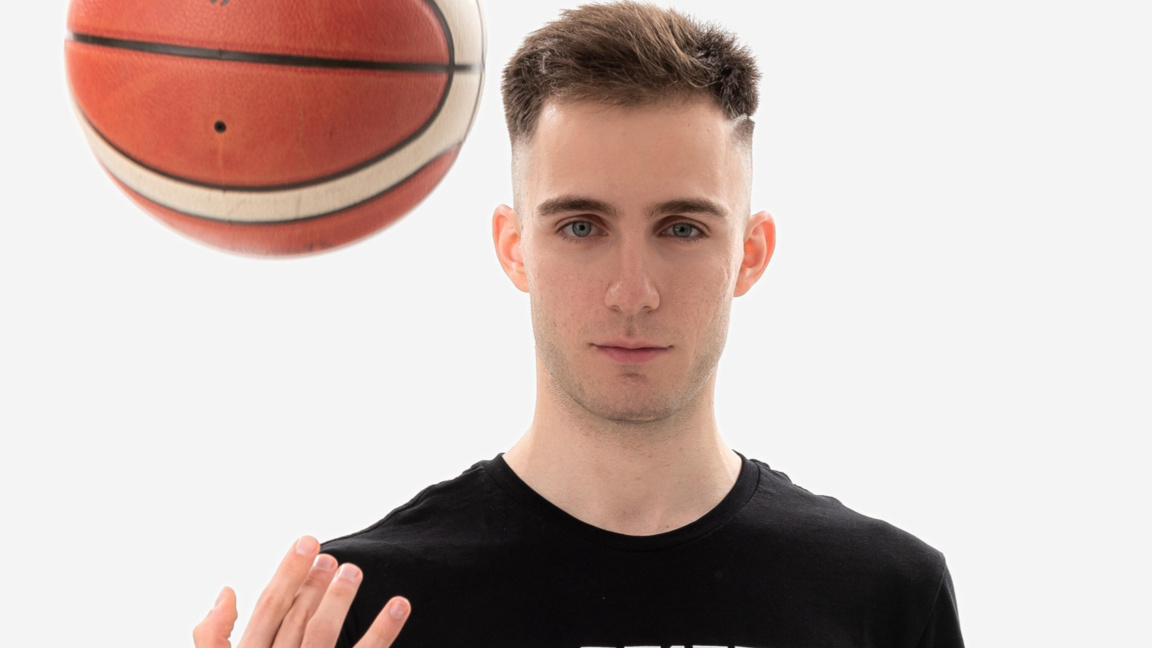 Задържаха учител за блудство с ученичка в Пловдив