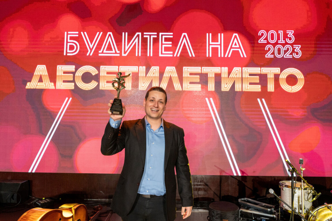 Никола Рахнев - Будител на десетилетието
