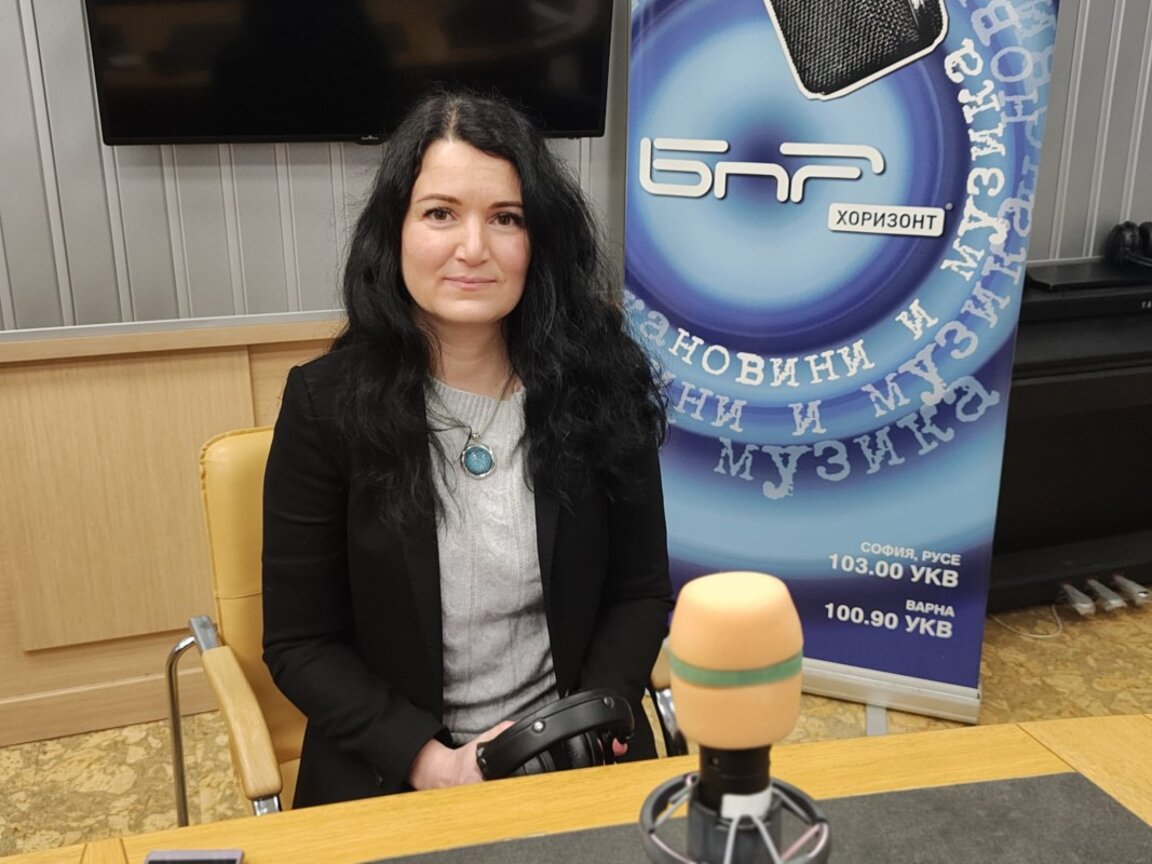 д-р Женя Лазарова