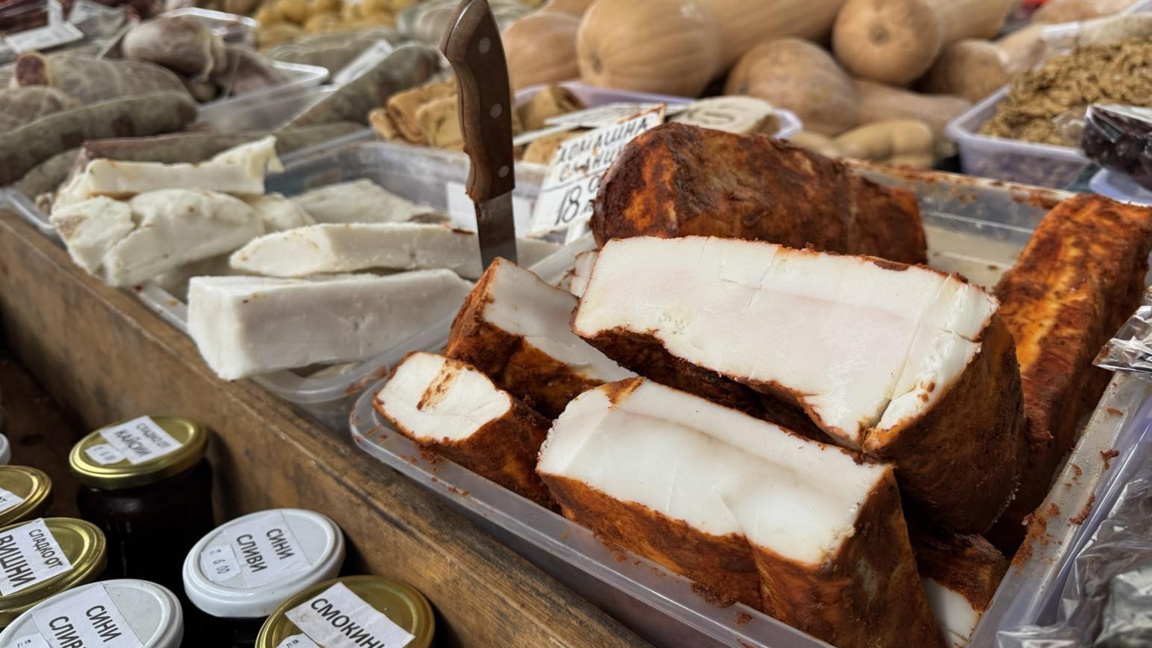 Празник на сланината и греяната ракия в Априлци през февруари