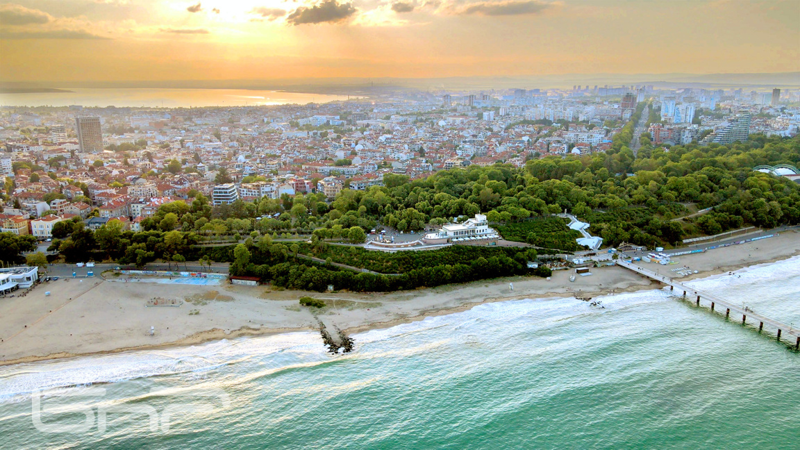 Бургас отвисоко