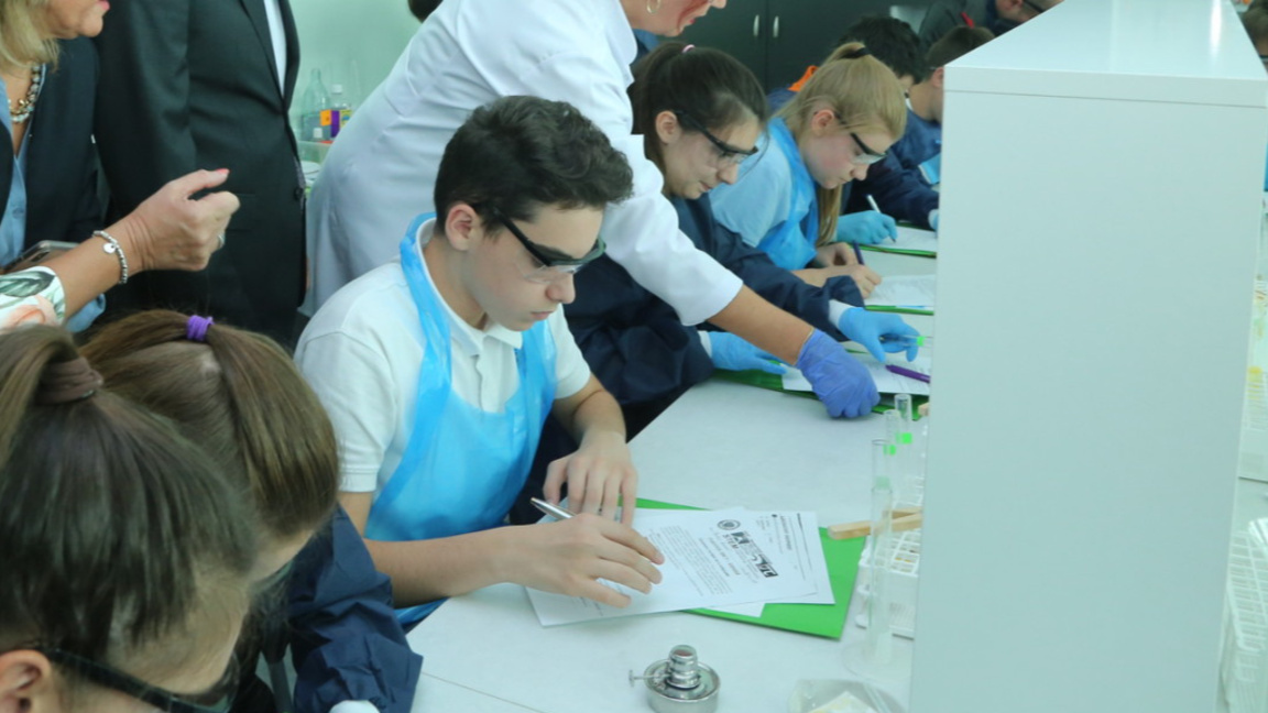 Kırcali’de okullar STEM merkezleri kurma...