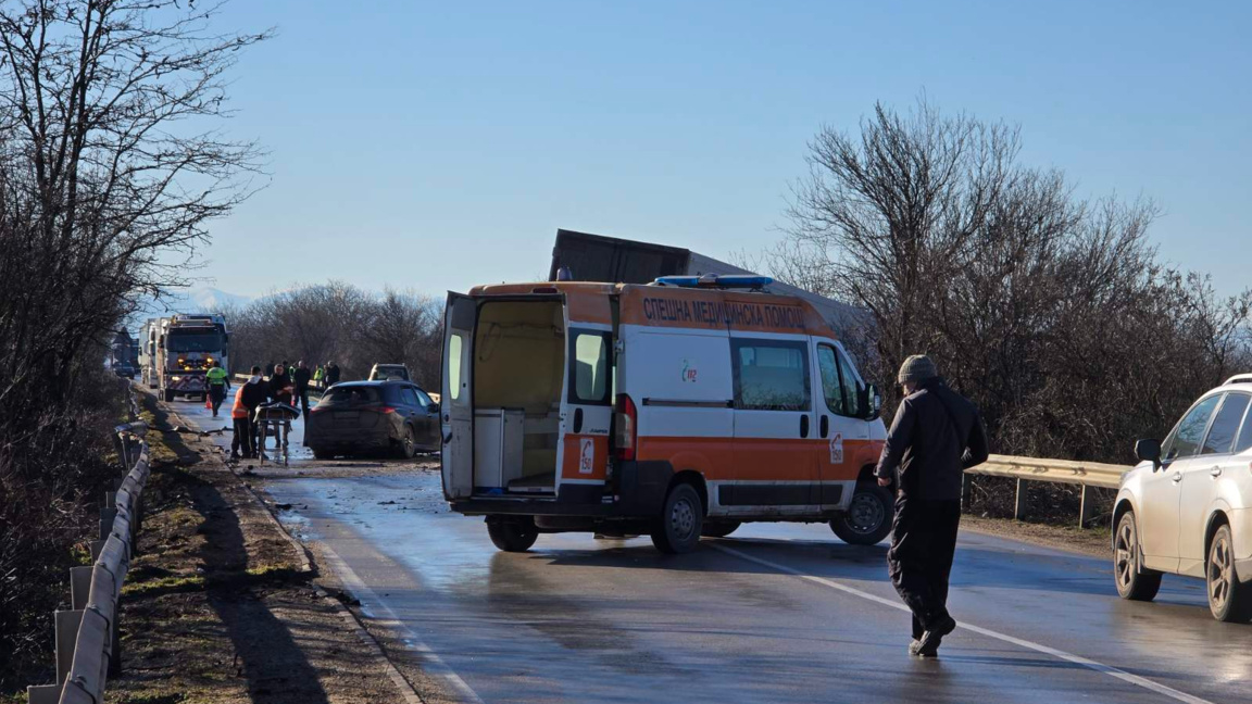 21 пострадали при 14 катастрофи в страната през последното денонощие