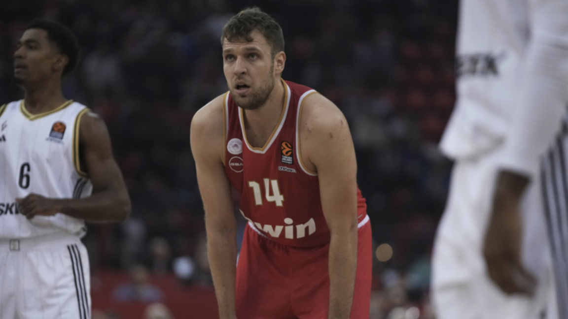 Везенков влезе в идеалната петица на Евр...