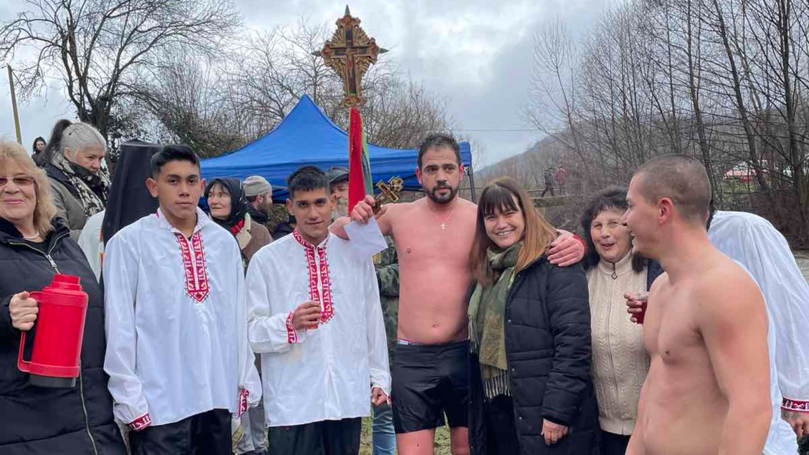 Марио Руменов спаси кръста в Георги Дамя...