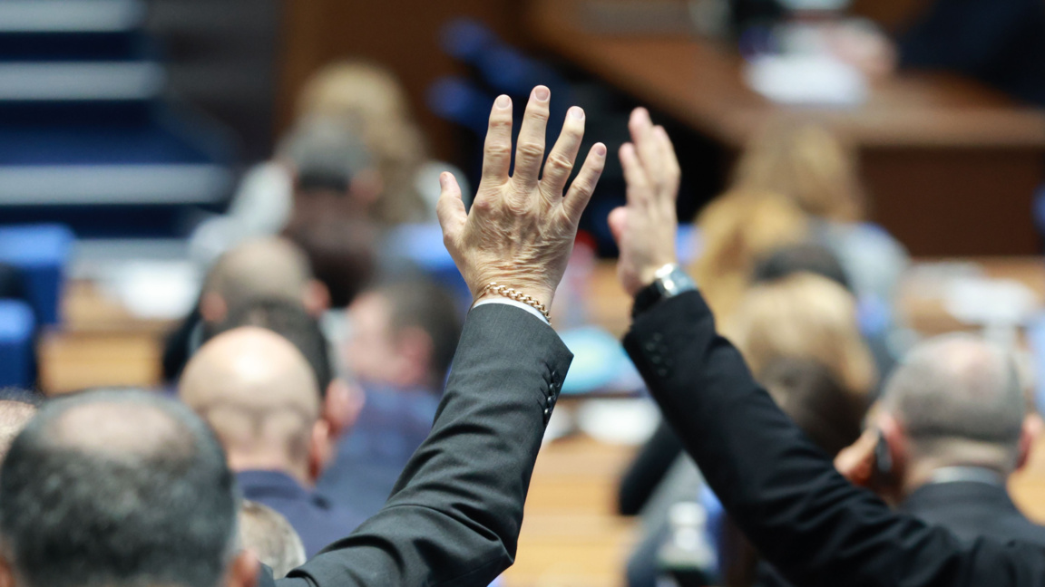 Три от опозиционните партии обявиха парламента за изчерпан