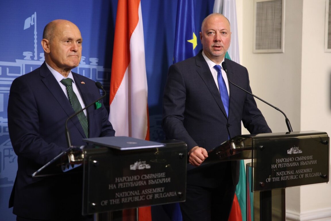 Председателите на парламентите на България Росен Желязков и Австрия Волфганг Соботка дадоха съвместен брифинг - 10 октомври 2023 г.