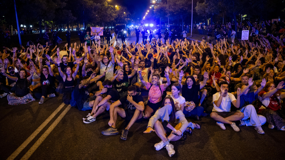 Нови протести в Испания след отхвърлянето на законопроекти за жилищната политика