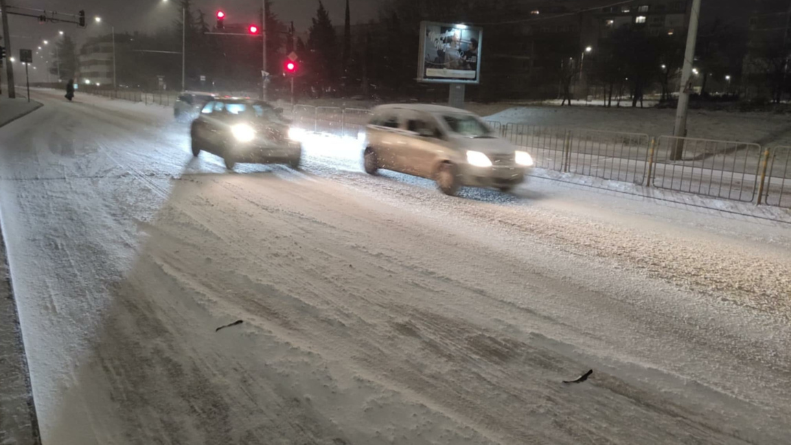 16 машини почистват варненските райони, "Аспарухово" - с отделна фирма