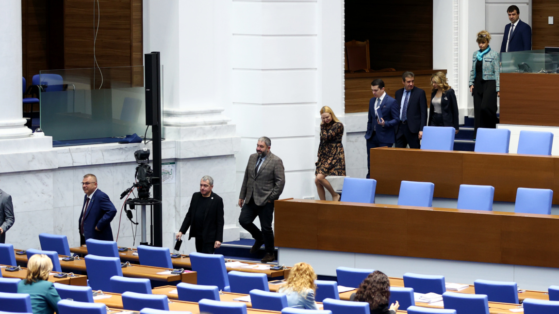 Депутатите приеха изменения в СК за родителските права